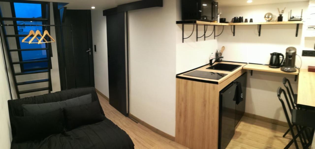 Studio Cosy Avec Acces Et Terrasse Independants Apartment Tresses Ngoại thất bức ảnh